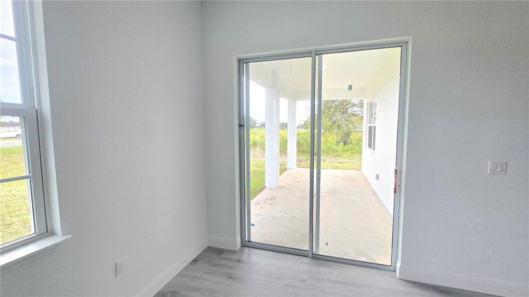 Spacious, unfurnished interior of a new home in , Ocala (Image 18).