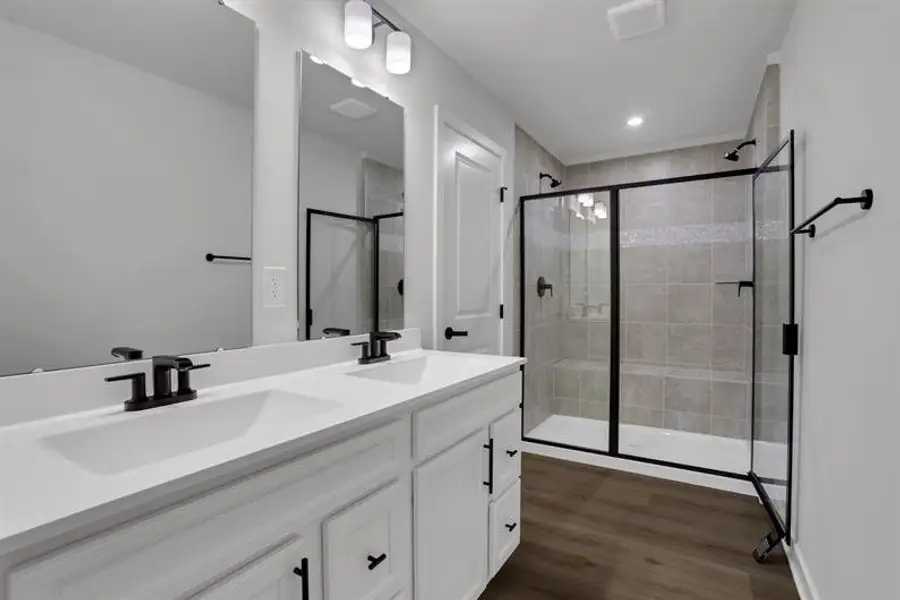 Furnished interior view inside a new home in Laurel Fields, Gainesville (Image 6).