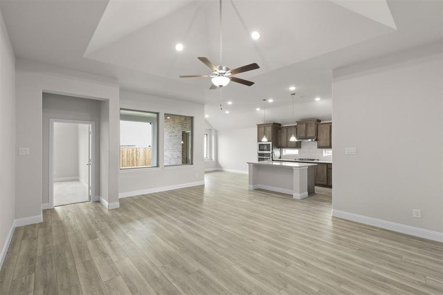 Coppel_02_Representative Photo Coppel_02_Representative Photo