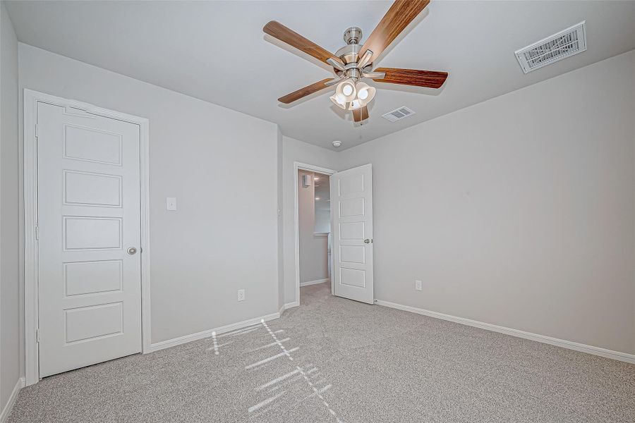 Spacious, unfurnished interior of a new home in Mill Creek Trails, Magnolia (Image 37).