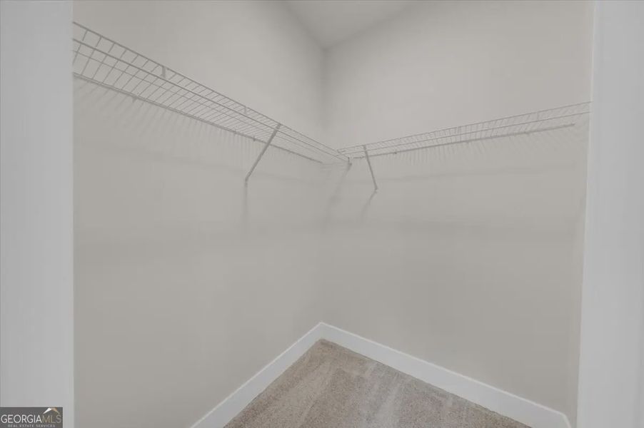 Spacious, unfurnished interior of a new home in Canterbury Villas, Carrollton (Image 24).