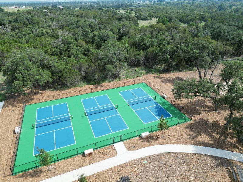 Community amenities in Berry Creek Highlands, Georgetown (Image 5).