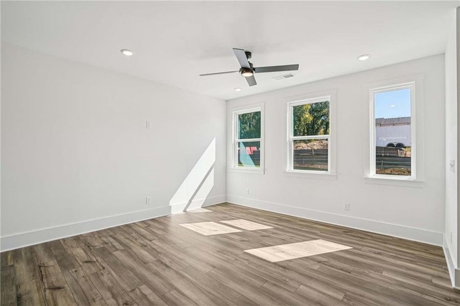 Spacious, unfurnished interior of a new home in Park Vue, Atlanta (Image 20).