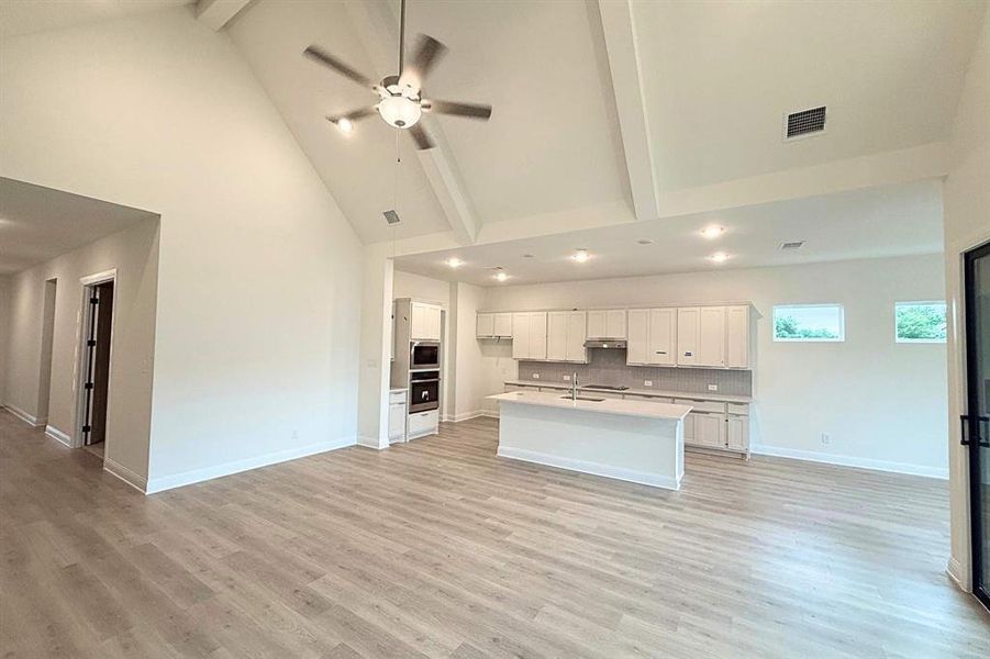 Spacious, unfurnished interior of a new home in Legacy Estates, Mansfield (Image 19).