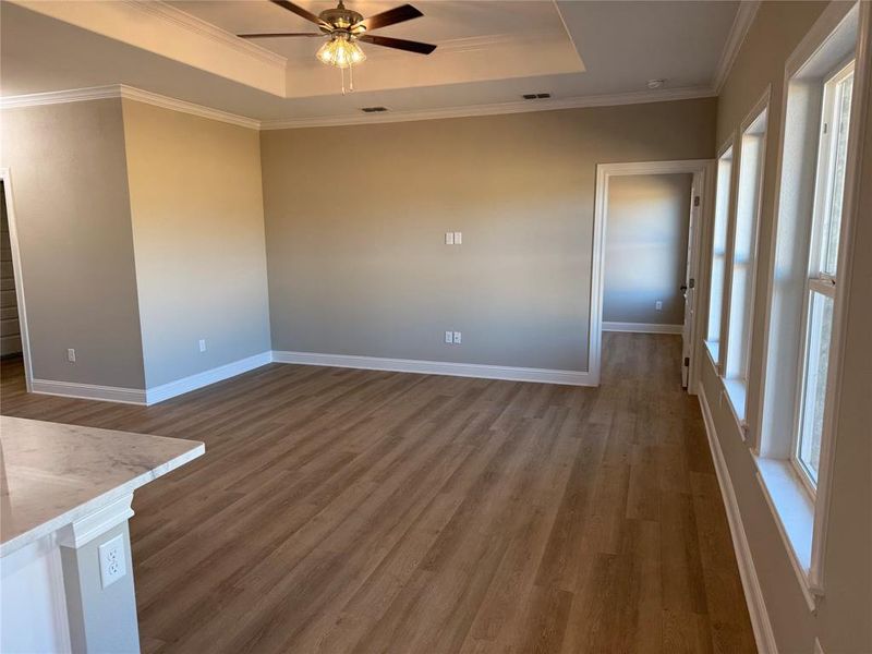 Spacious, unfurnished interior of a new home in , Abilene (Image 9).
