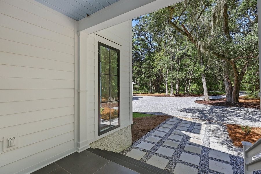 Exterior details and patio area of a home in , Seabrook (Image 30).