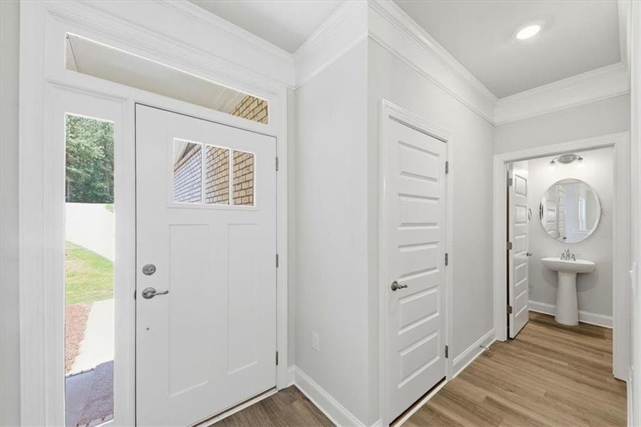 Spacious, unfurnished interior of a new home in Tuscany Hills, Douglasville (Image 37).