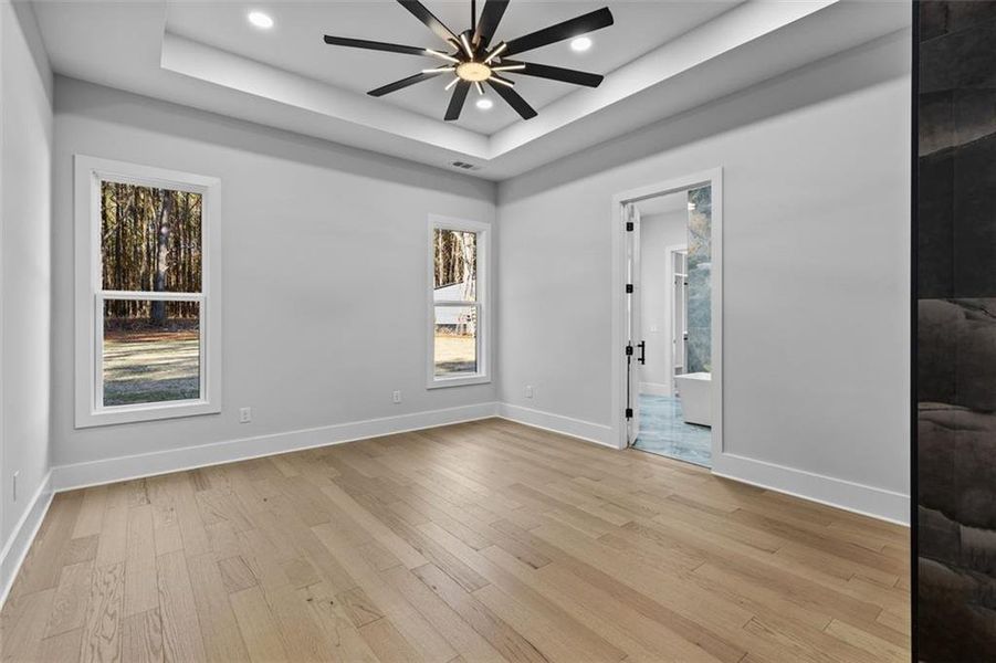 Spacious, unfurnished interior of a new home in , Monroe (Image 25).