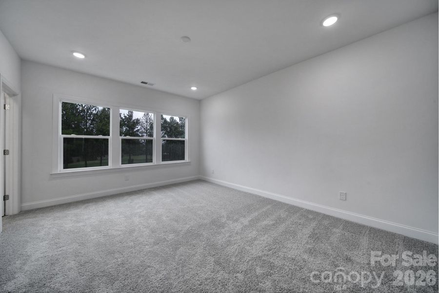 Spacious, unfurnished interior of a new home in , Concord (Image 12).