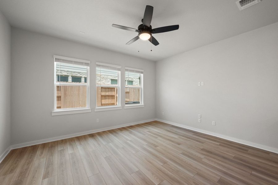 Spacious, unfurnished interior of a new home in Park Central, Georgetown (Image 16). Spacious, unfurnished interior of a new home in Park Central, Georgetown (Image 16).