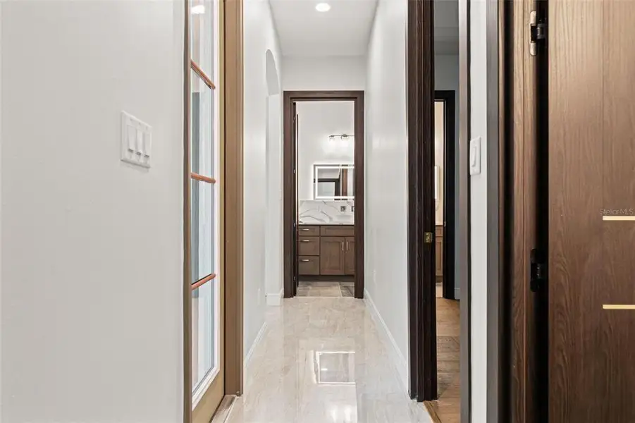 Image 85 of a home in .