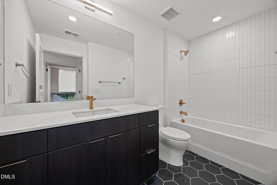 9-web-or-mls-IMG_4948