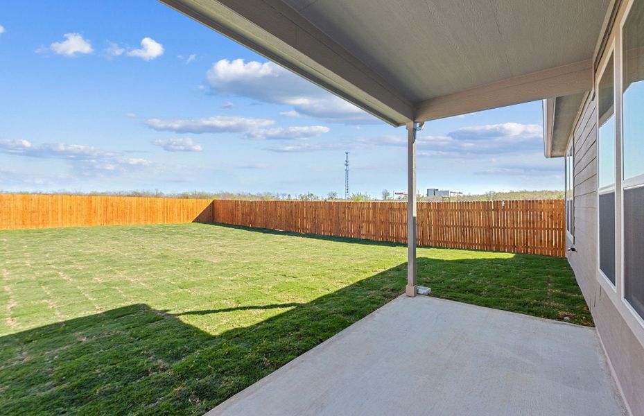 Exterior details and patio area of a home in Lagos, Manor (Image 21).