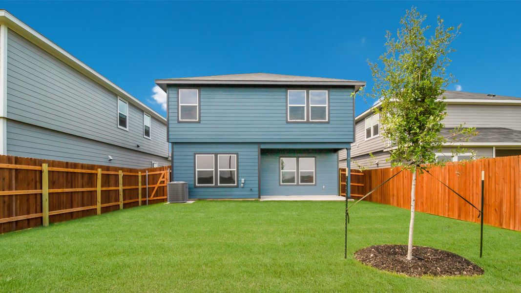 Representative exterior details of a home built from the The Grace by D.R. Horton in Watermill, Uhland (Image 22).