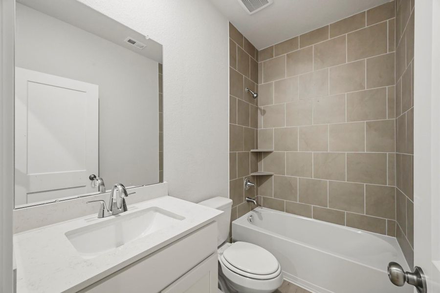 Furnished interior view inside a new home in Encino Estates, Dayton (Image 6).