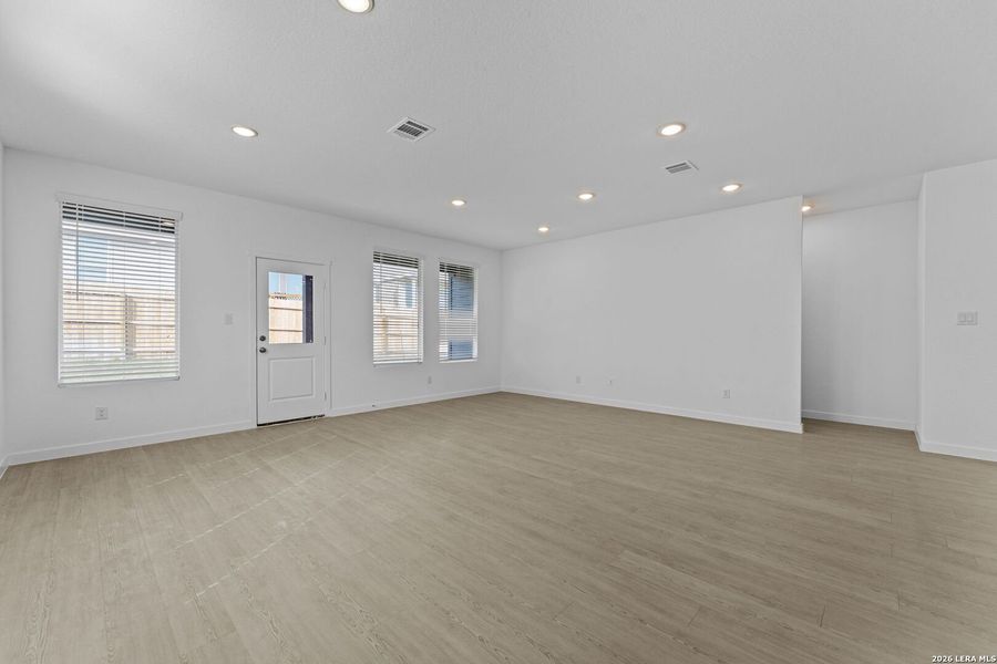 Spacious, unfurnished interior of a new home in Grace Valley, Marion (Image 10).