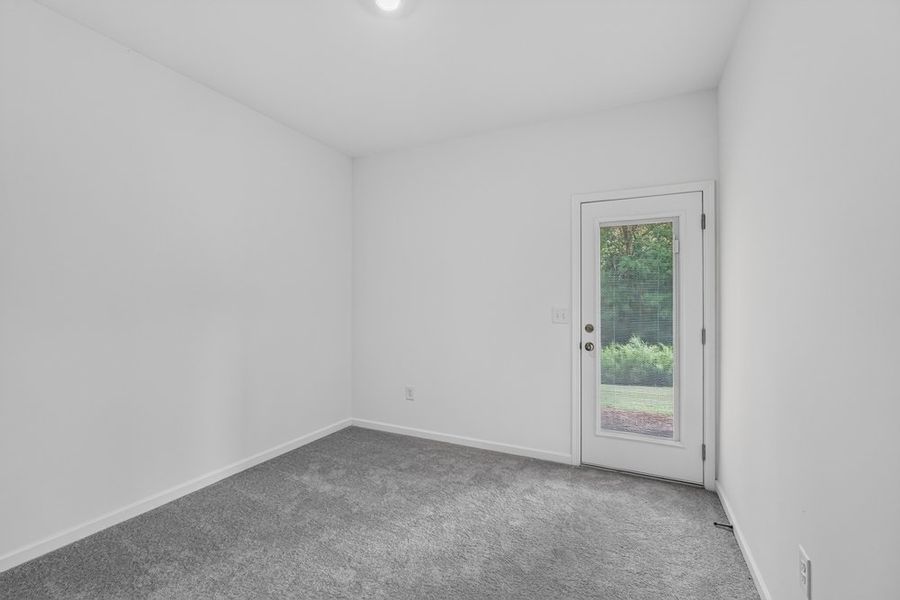 Spacious, unfurnished interior of a new home in Rosewood Farm, Lawrenceville (Image 32).