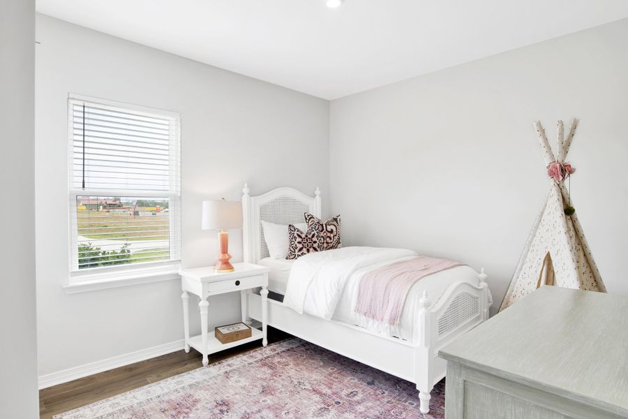 Representative furnished interior of a home built from the Ashton by Maronda Homes in Seminole Bend, Pensacola (Image 28).