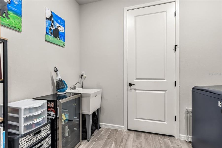 Furnished interior view inside a new home in , Clermont (Image 26). Furnished interior view inside a new home in , Clermont (Image 26).