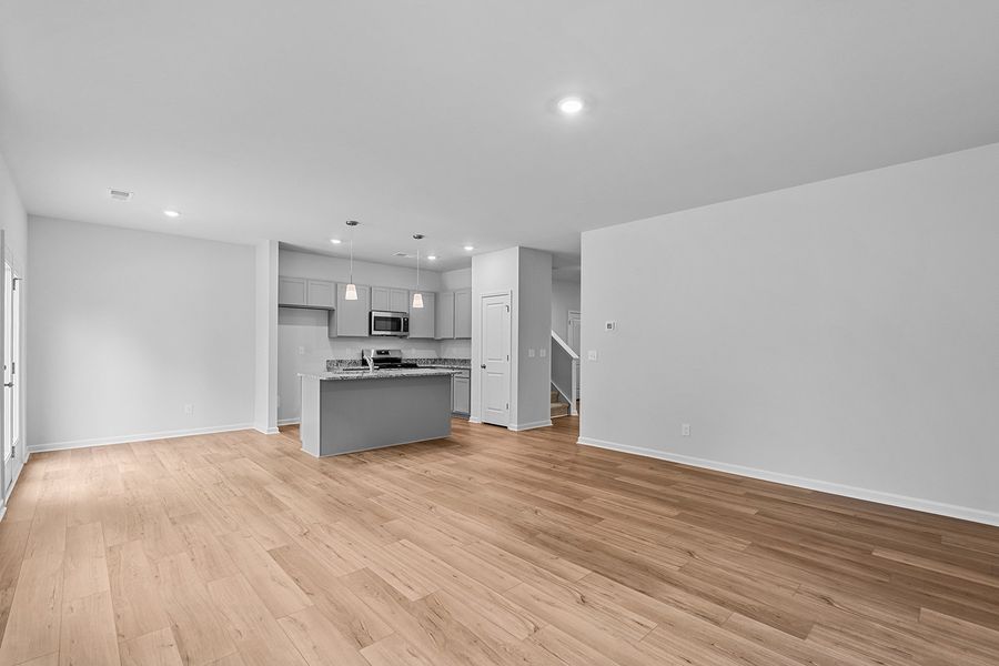 Spacious, unfurnished interior of a new home in Bell West, Kernersville (Image 16).