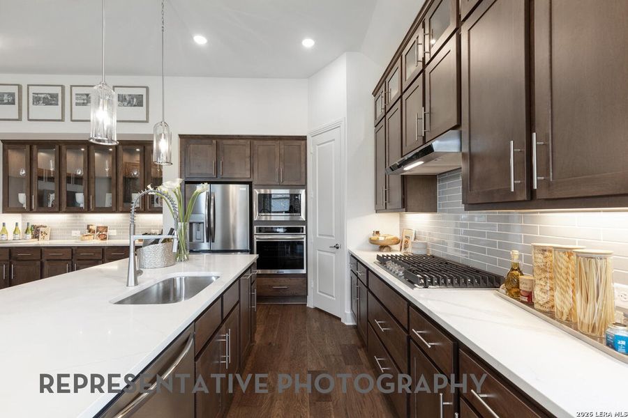 Furnished interior view inside a new home in Venado Crossing, Cibolo (Image 9).
