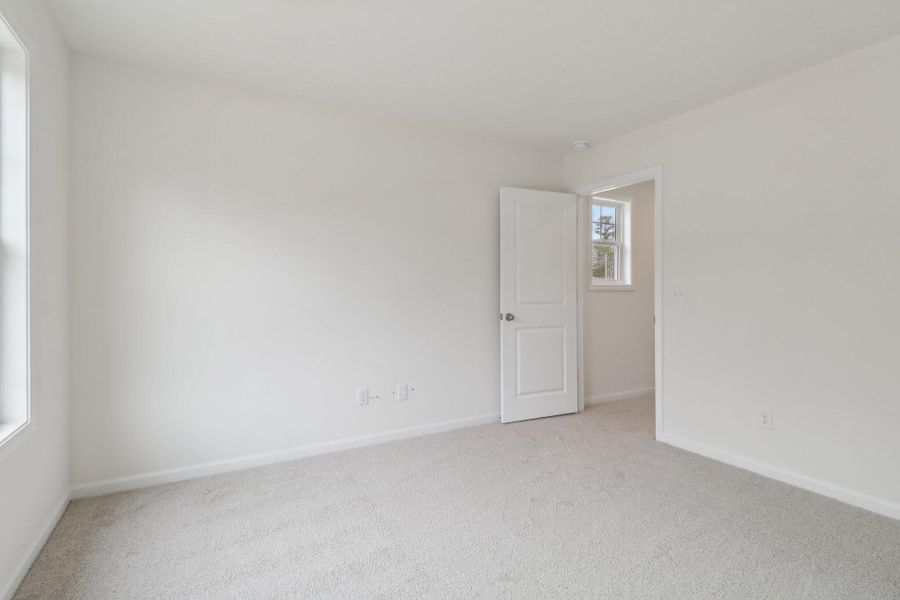 24-web-or-mls-Flat Coat Ln-018