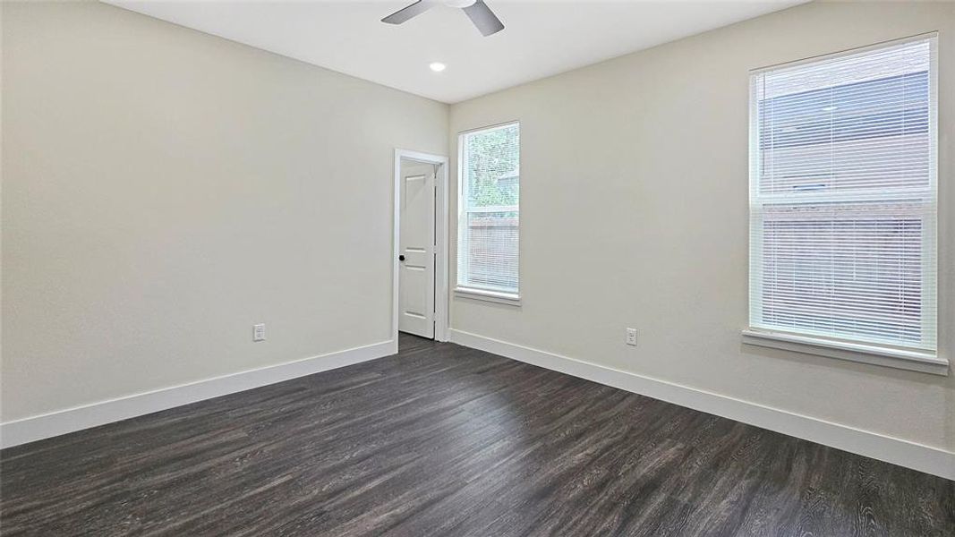 Spacious, unfurnished interior of a new home in , Mabank (Image 24).