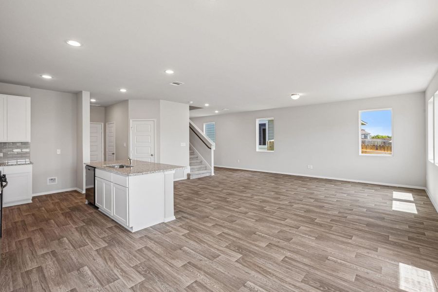 Image 36 of a home in Edgebrooke.