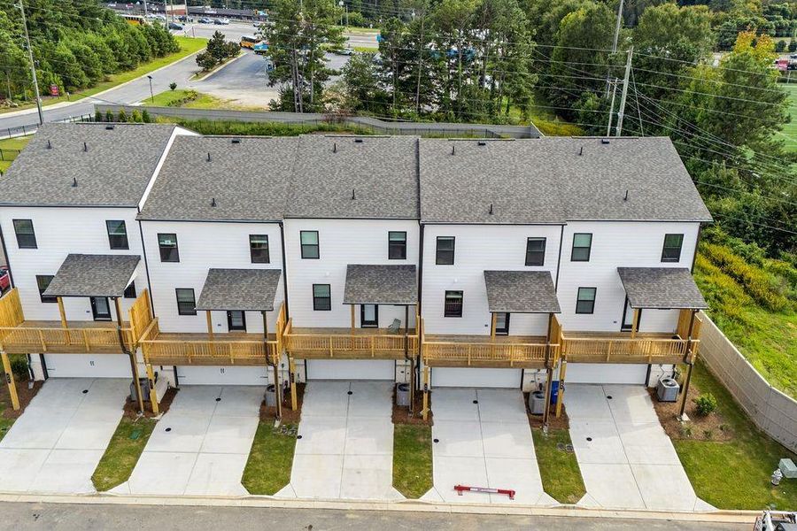 Image 32 of a home in Henson Square. Image 32 of a home in Henson Square.