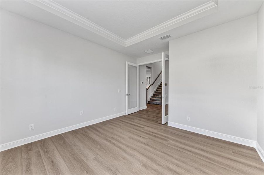 Spacious, unfurnished interior of a new home in , Venice (Image 25).