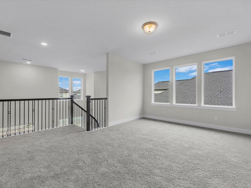 Spacious, unfurnished interior of a new home in Trillium 50′, Richmond (Image 20).