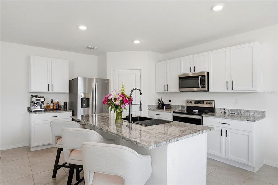 Furnished interior view inside a new home in , Wesley Chapel (Image 10).