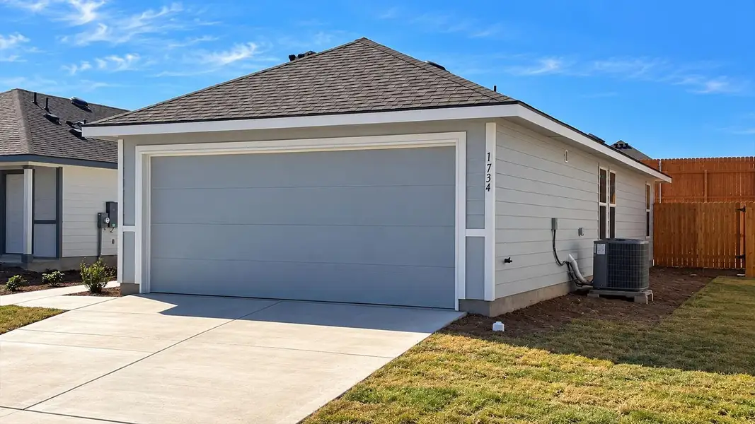 Exterior details and patio area of a home in Pepper Creek Crossing, Temple (Image 3).