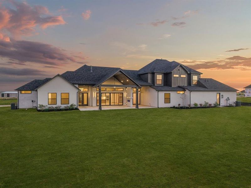 Exterior details and patio area of a home in , Northlake (Image 29).