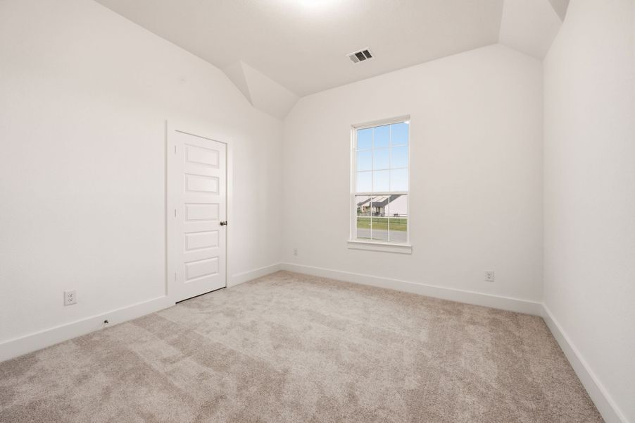 Spacious, unfurnished interior of a new home in Saddleback Estates, Boyd (Image 35).