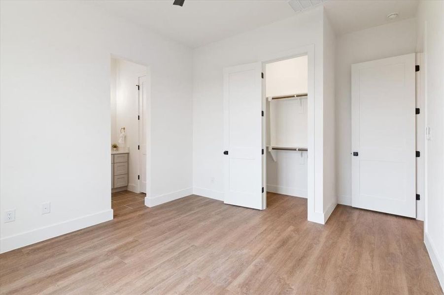 Spacious, unfurnished interior of a new home in , Justin (Image 26).