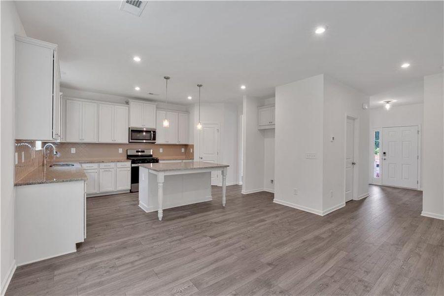 Image 36 of a home in The Overlook at Factory Shoals.