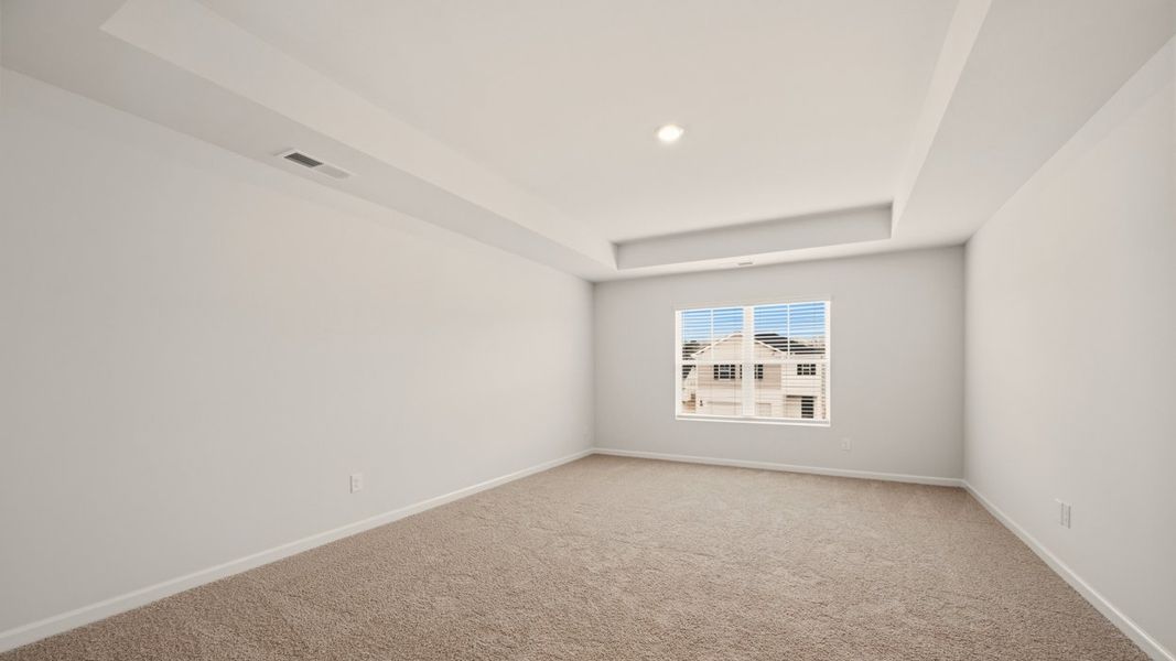 Representative unfurnished interior of a home built from the Saratoga by D.R. Horton in Shoal Creek, Hampton (Image 22).