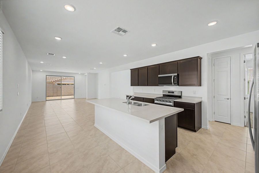 Representative furnished interior of a home built from the Ecru by Mattamy Homes in Baker Farms, Phoenix (Image 5). Representative furnished interior of a home built from the Ecru by Mattamy Homes in Baker Farms, Phoenix (Image 5).