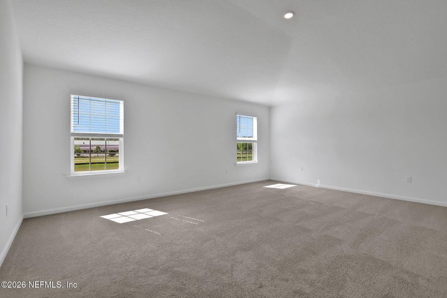 Spacious, unfurnished interior of a new home in Amberly, Green Cove Springs (Image 32).