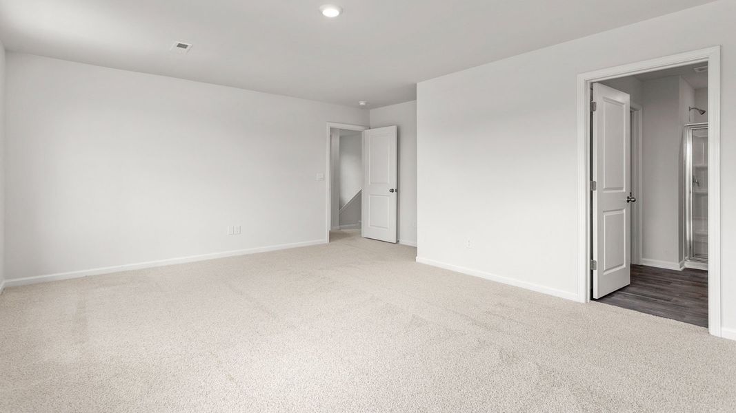 Spacious, unfurnished interior of a new home in Aspen Place, Thomasville (Image 19).