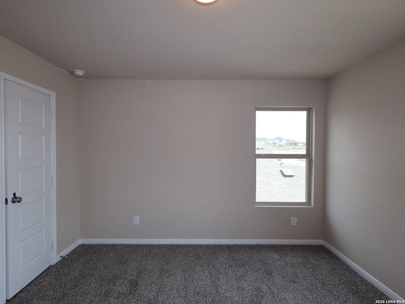 Spacious, unfurnished interior of a new home in Agave, San Antonio (Image 26).