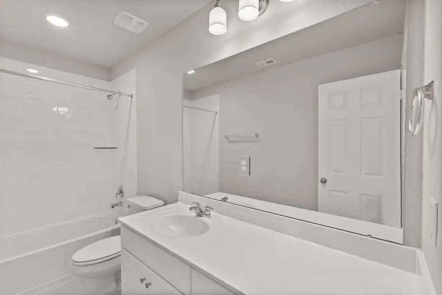 Note: Sample product photo. Actual exterior and interior selections may vary by homesite. Photo may be virtually staged