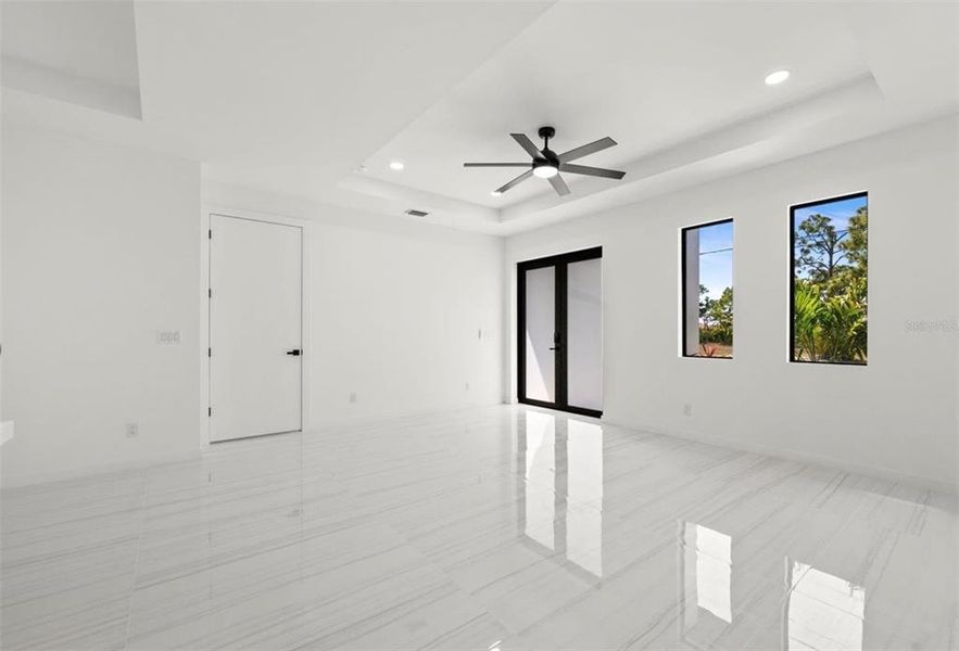 Spacious, unfurnished interior of a new home in , Cape Coral (Image 58). Spacious, unfurnished interior of a new home in , Cape Coral (Image 58).
