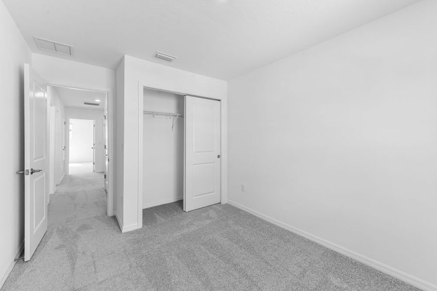 Spacious, unfurnished interior of a new home in Vinterra Townhomes, Nokomis (Image 13).