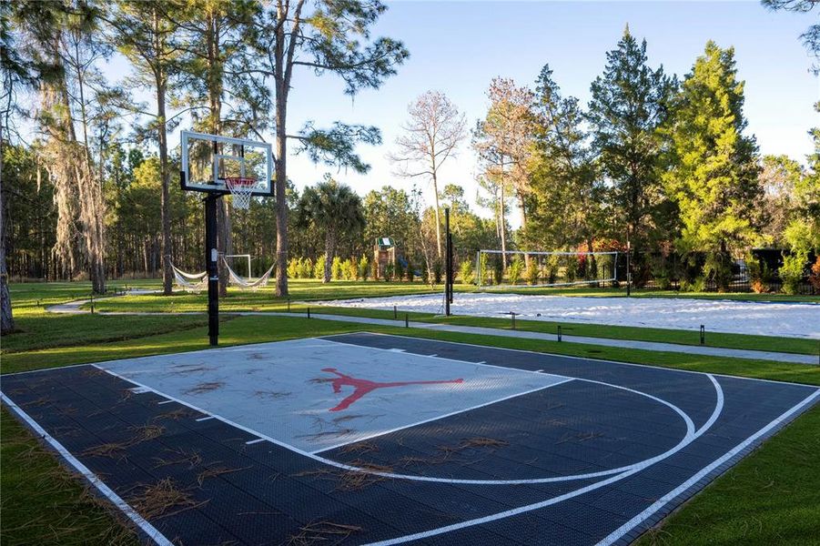 Community amenities in , Montverde (Image 60).