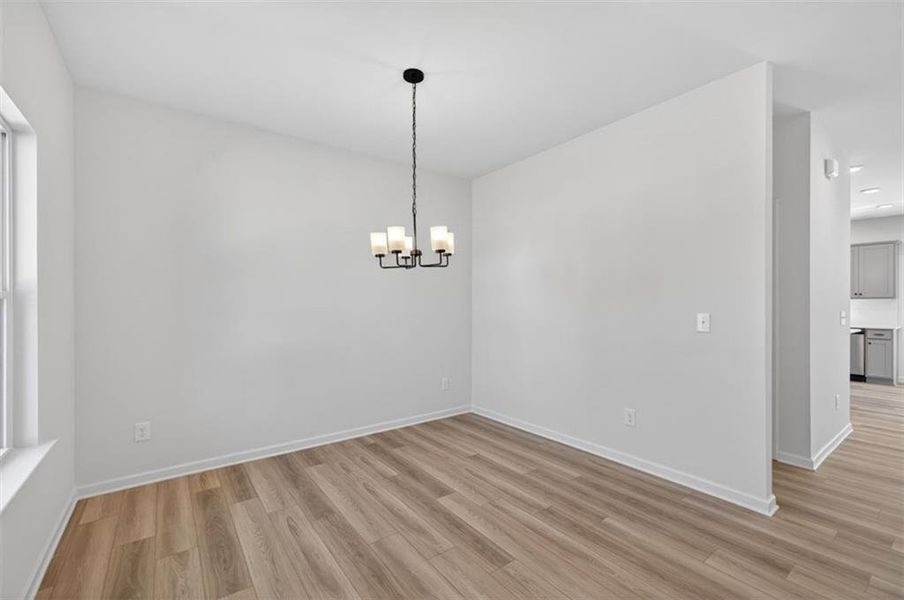 Spacious, unfurnished interior of a new home in Evergreen at Lakeside, Temple (Image 13).