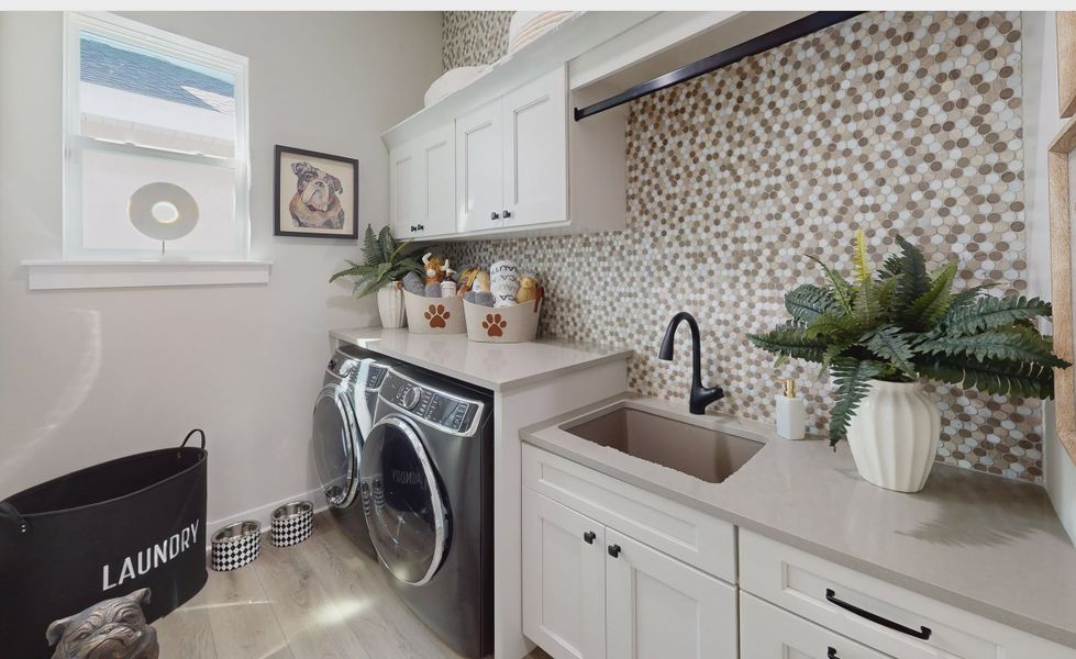 Furnished interior view inside a new home in Waterset, Apollo Beach (Image 56).