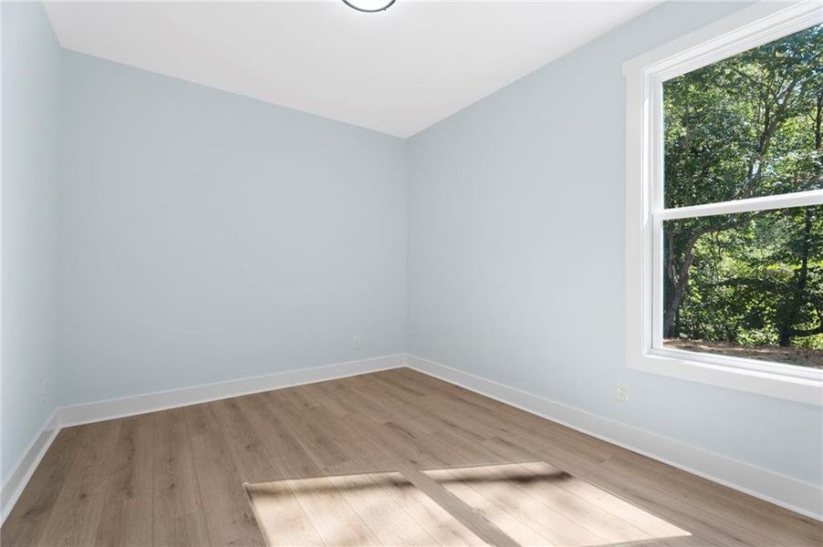 Spacious, unfurnished interior of a new home in , Summerville (Image 32).