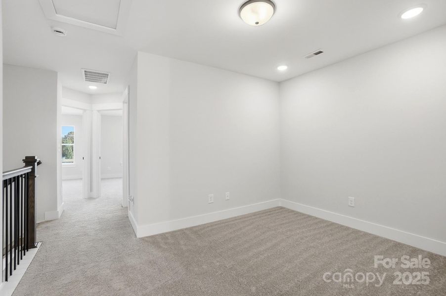 Spacious, unfurnished interior of a new home in , Waxhaw (Image 20). Spacious, unfurnished interior of a new home in , Waxhaw (Image 20).